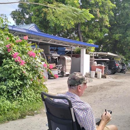 Angeles City Guesthouse Eksteriør billede
